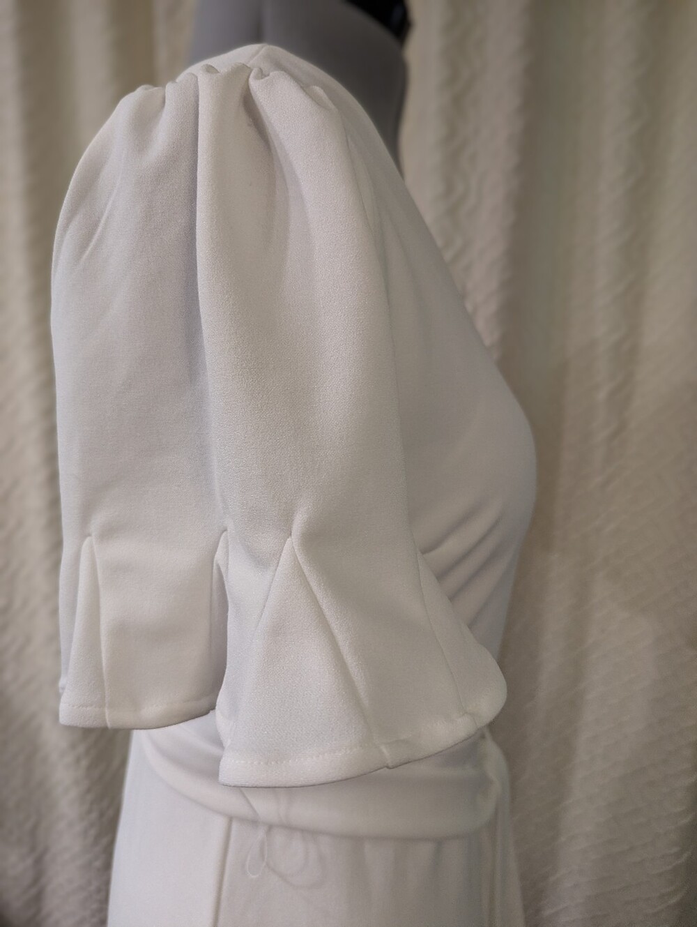 DKNY White Flutter Sleeve Bridal Midi Dress - Size 10 - Picture 8 of 9